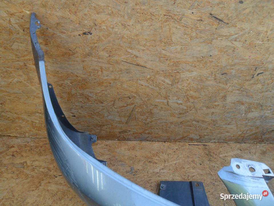 Zderzak przedni Mazda 6 2002 osobowe wielkopolskie