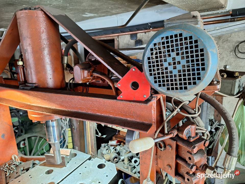 Masywna prasa hydrauliczna 30 ton Pcim