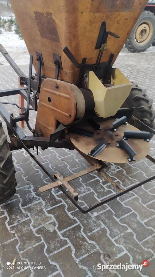 Rozsiewacz wapna nawozów piasku Bełżyce