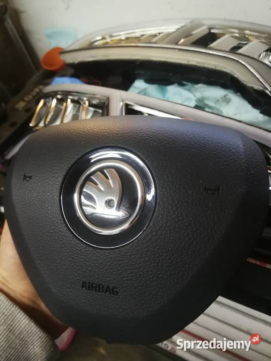 Zaślepka poduszki kierownicy skoda superb III