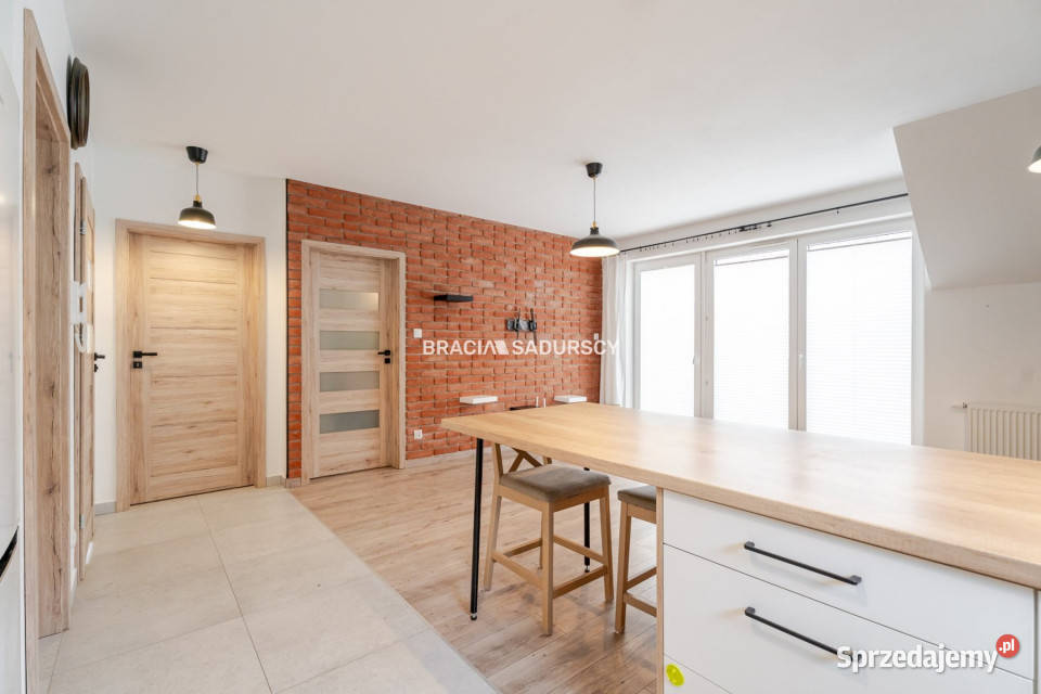 Sprzedaż mieszkania 6657m2 3 pokoje Wieliczka