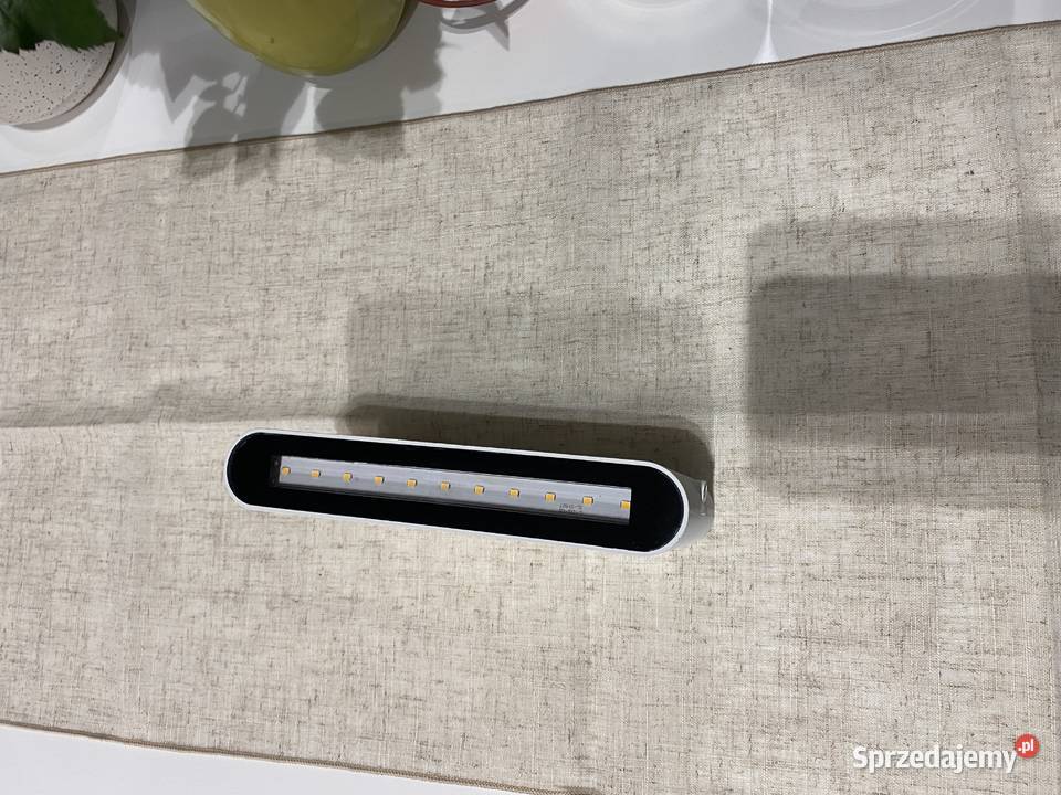Aluminiowa lampa ścienna LED idealna do sypialni Katowice