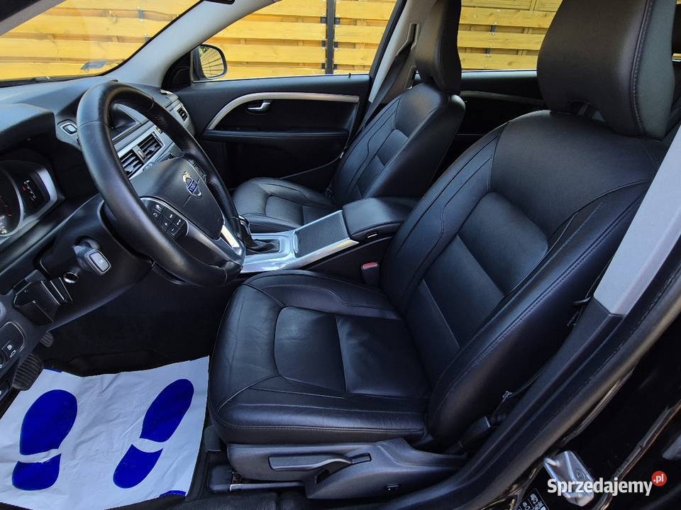 Volvo V70 D4 automat MOMENTUM mazowieckie