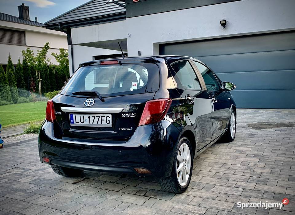 Toyota Yaris Hybrid 15 Stan idealny wersja full ESP