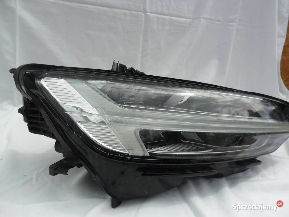 REFLEKTOR PRZÓD STRONA PRAWA VOLVO S60 Nowy Tomyśl