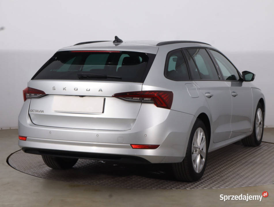 Skoda Octavia 15 TSI Piaseczno