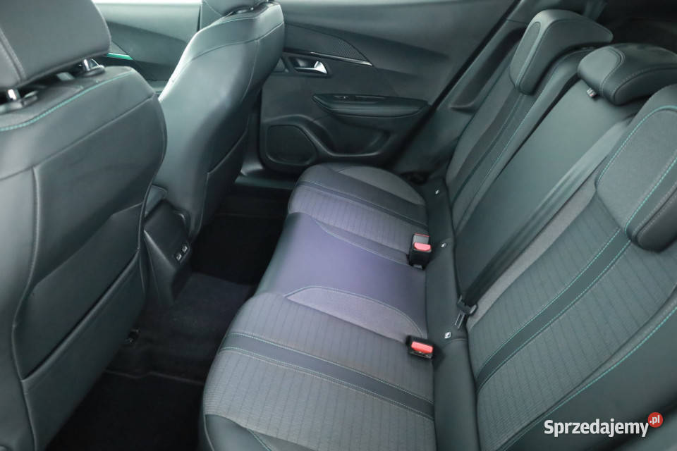 Peugeot 2008 12 PureTech relingi dachowe Piaseczno