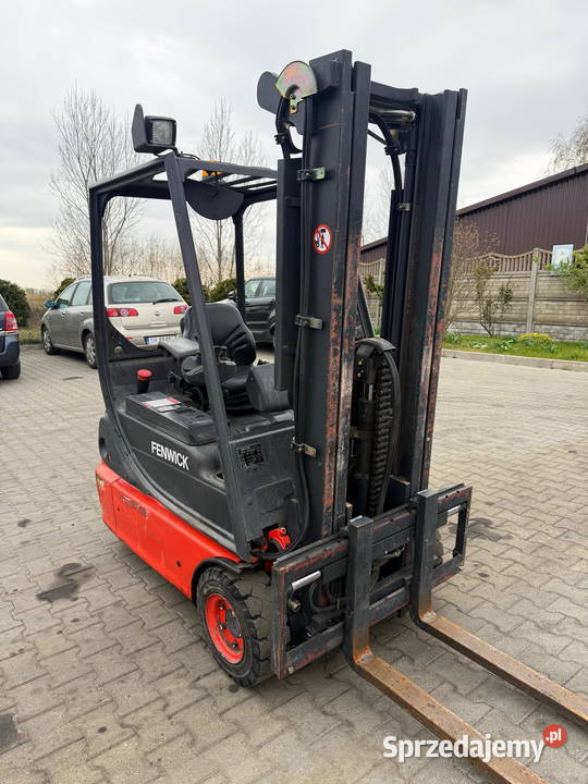 wózek widłowy elektryczny LINDE E16C02 Triplex Wózki widłowe Działoszyn