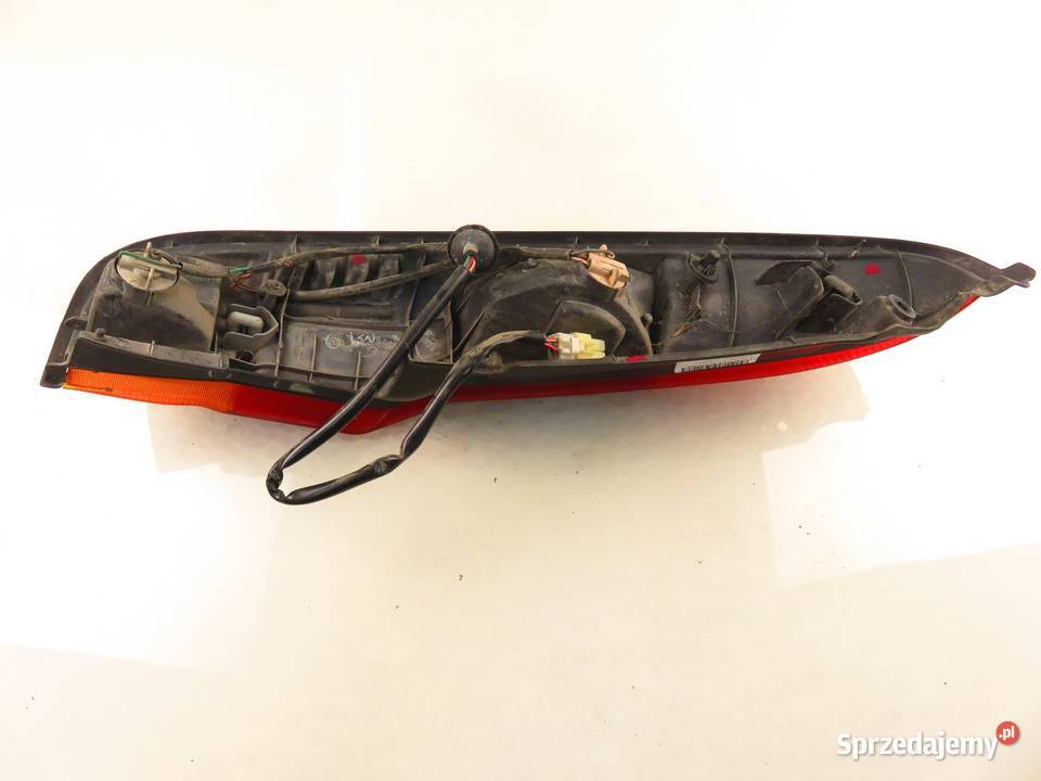 LAMPA PRAWA TYLNA DAIHATSU TERIOS I 22051567 osobowe