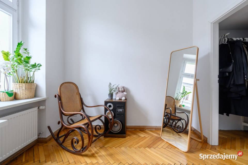 Przestronne mieszkanie z widokiem na Piotrkowską