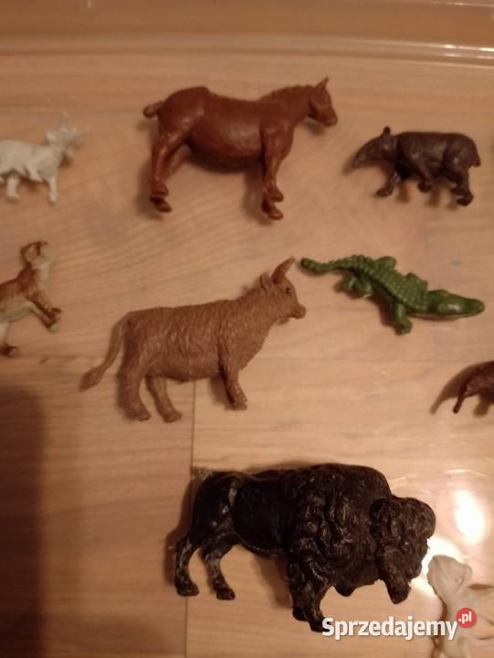 Figurki zwierzęta z lat PRL