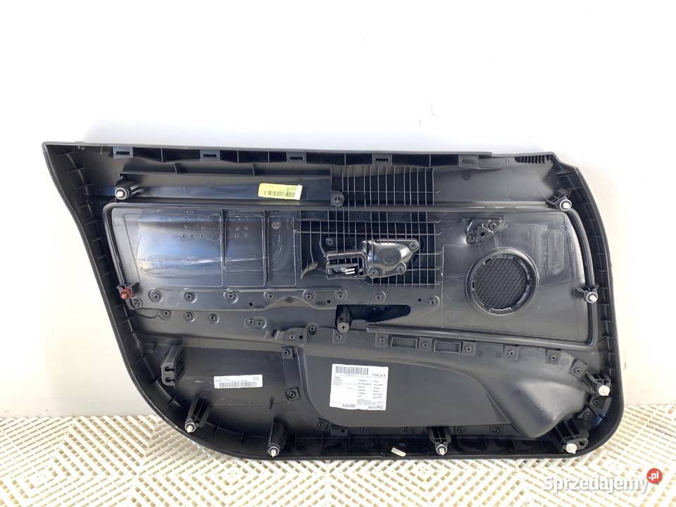 BOCZEK DRZWI PRAWY PRZÓD BMW F34 Hatchback