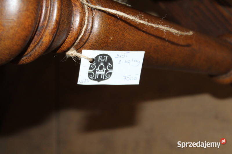 stol ośmiokątny drewniany 1584	Fiaf