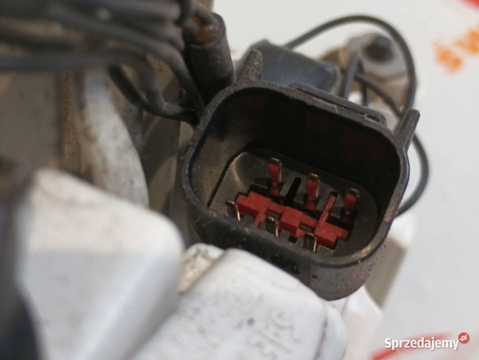 JAGUAR XE 16r lampa lewa tył osobowe Kielce sprzedam