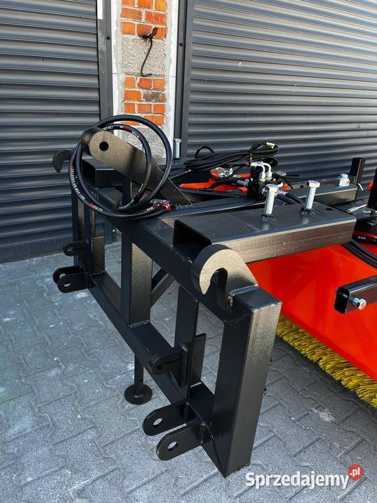 Zamiatarka drogowa 24m firmy Metal Technik kujawsko-pomorskie