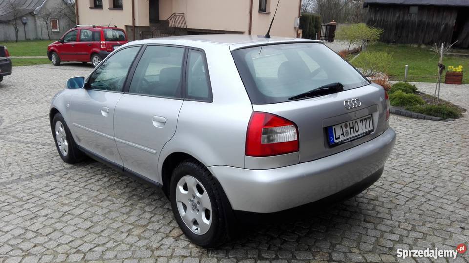 Audi A3 16 benzyna 2001 137000 Climatronik Skarżysko-Kamienna