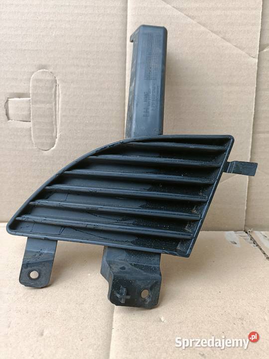 LEWA KRATKA ZAŚLEPKA ZDERZAKA SPACE STAR LIFT 02 Drezdenko