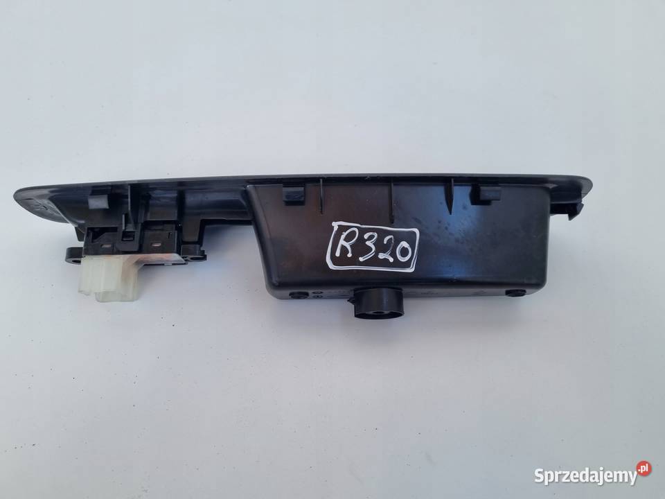 Renault Kadjar PRZEŁĄCZNIK SZYBY PANEL prawy tył lubelskie Rudka