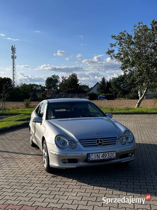 Sprzedam Mercedesa C180 kompresor