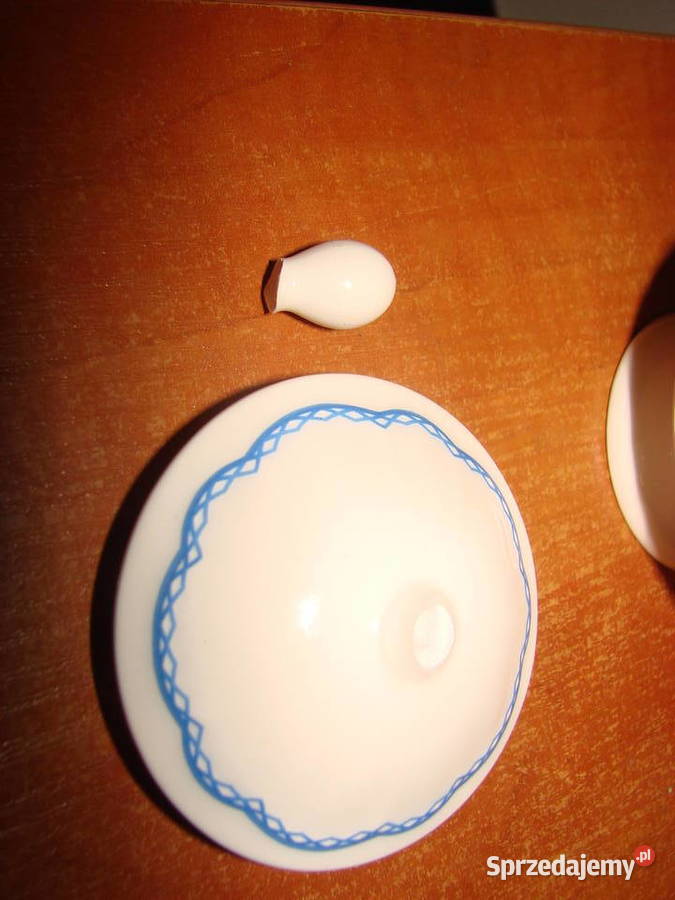 porcelanowa cukiernica z kogutem design Eva More Pruszcz Gdański