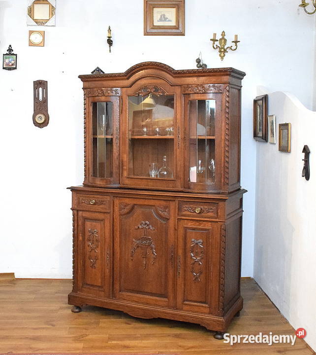 Zgrabny dębowy kredens stary bufet komoda dolnośląskie Świdnica