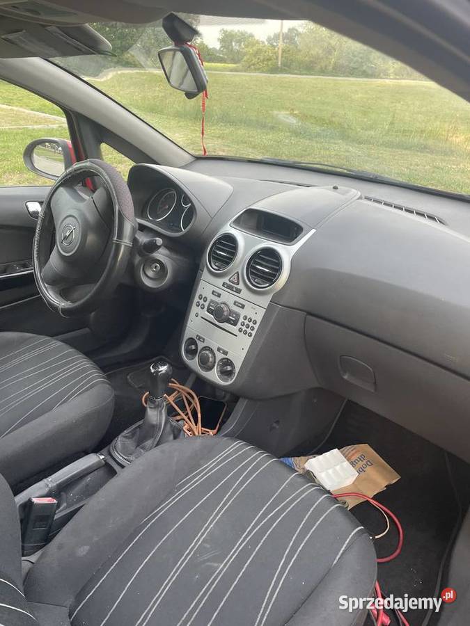 Opel Corsa 14 benzyna klima 2010 r