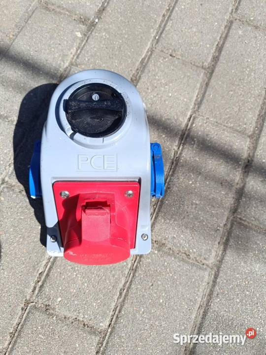 Gniazdo 400v 16A 5p Bocheniec