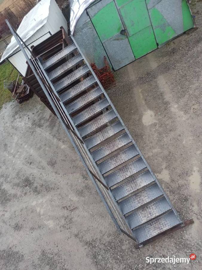 Schody metalowe wejście na wysokość 3m