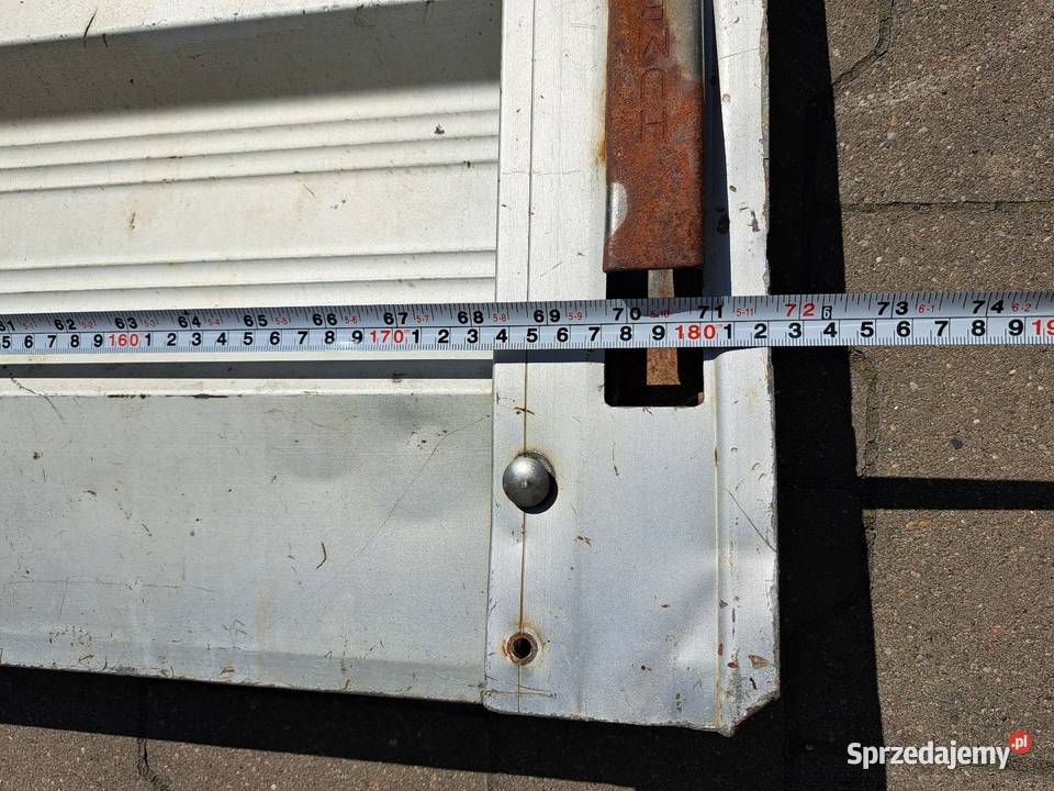 Burty aluminiowe do przyczepki towarowej Piecewo