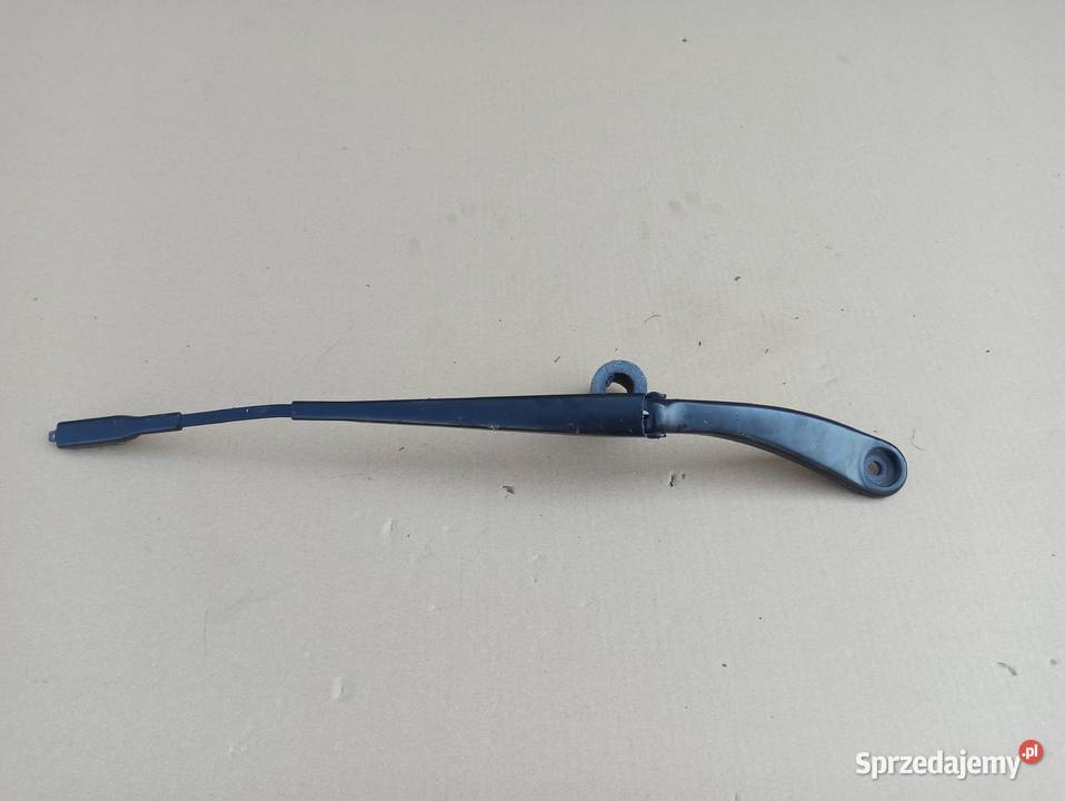 AKLASA W176 CLA W117 RAMIE WYCIERACZKI Trzciel