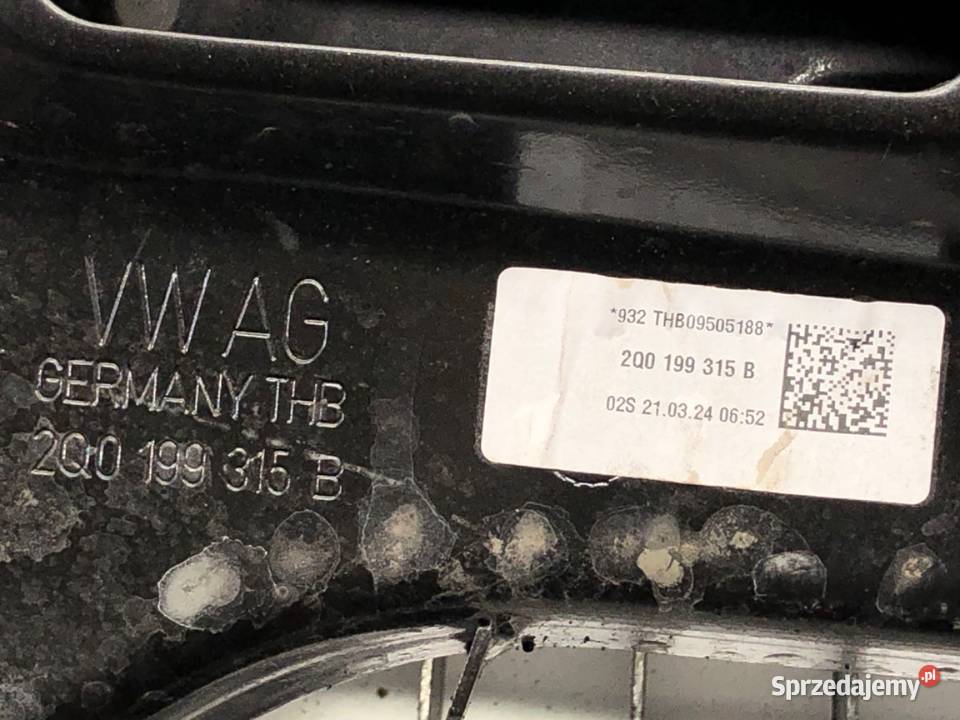 BELKA POD SILNIK SKODA KAMIQ 10 115 2Q0199315B osobowe sprzedam