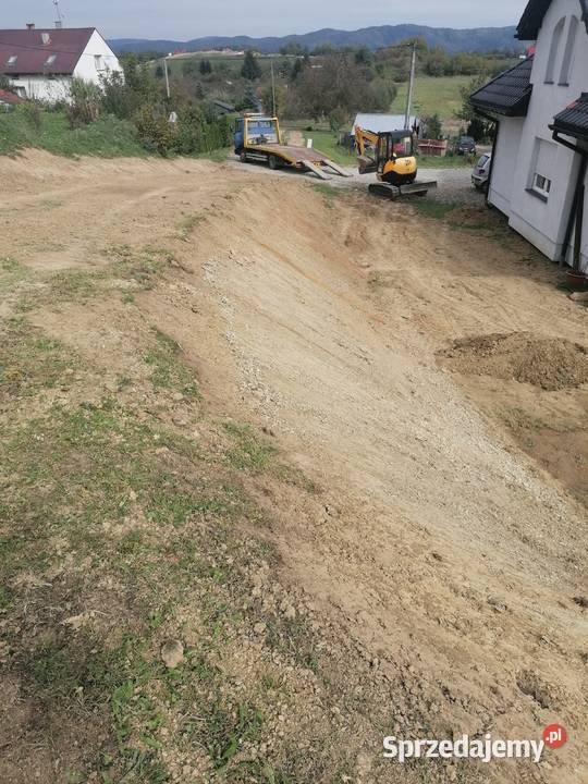 Koparka praze ziemne wozidło usługi koparka