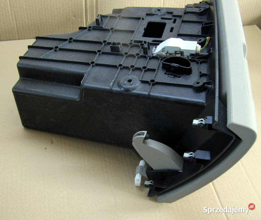 SCHOWEK PASAŻERA CITROEN C5 III X7 9682433077 łódzkie Mysłaków