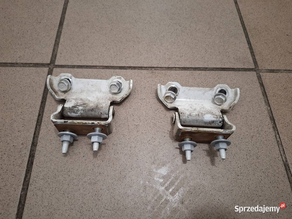 Lexus RX NX zawiasy klapy bgażnika 6881048011 RX Zawiasy, bolce i prowadnice Toruń sprzedam