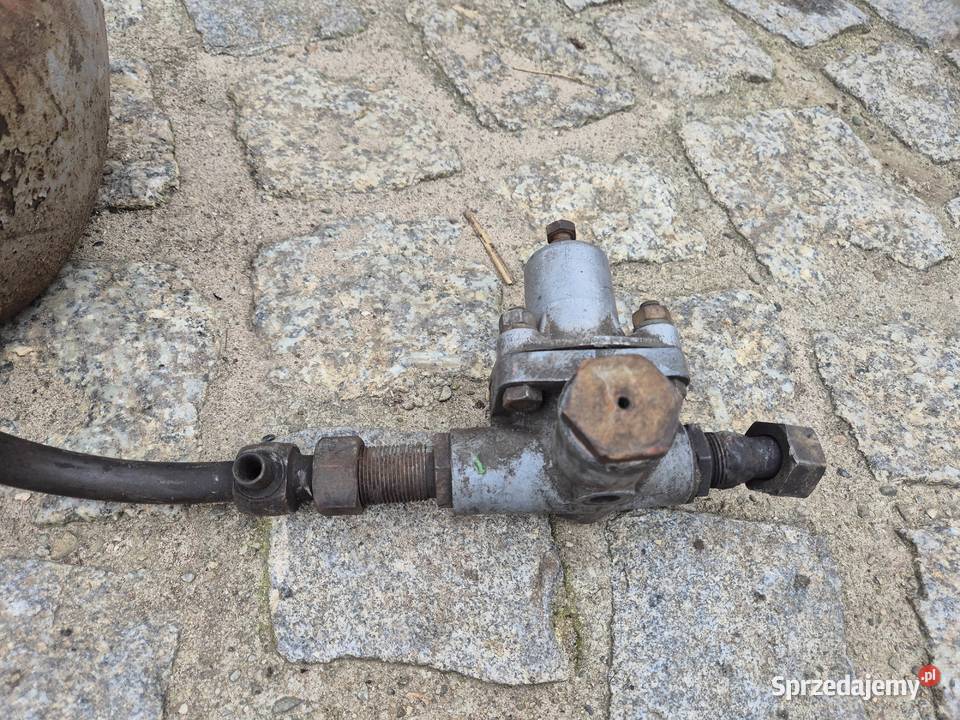 Pneumatyka C330 Ursus zbiornik zawór regulator Bucze