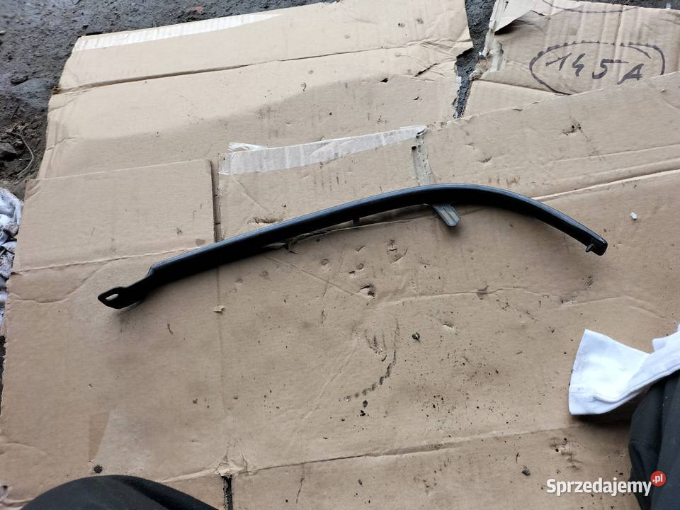 AUDI 80 B4 LISTWA BLENDA POD LAMPE HOKEJ PRAWY osobowe Pozostałe Kamień-Kolonia