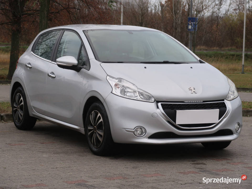 Peugeot 208 12 PureTech wielofunkcyjna kierownica 208 Bielany Wrocławskie