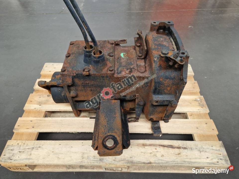Skrzynia biegów Fiat 680 DT 5104711 Skrzynia biegów dolnośląskie Byków sprzedam