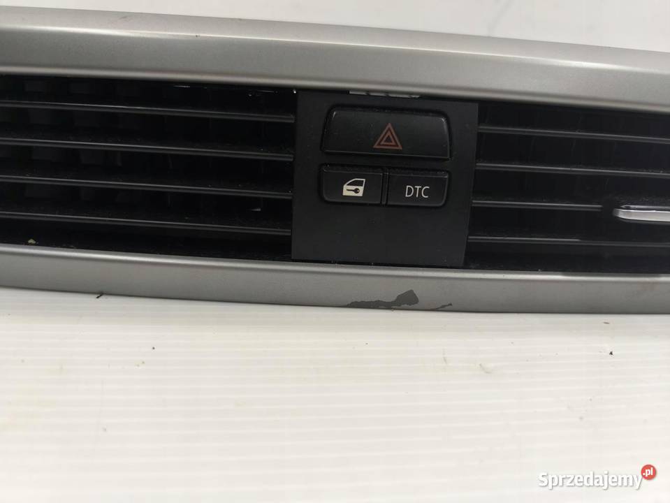 KRATKA SRODKOWA NAWIEWU DEKOR BMW E90 20B osobowe