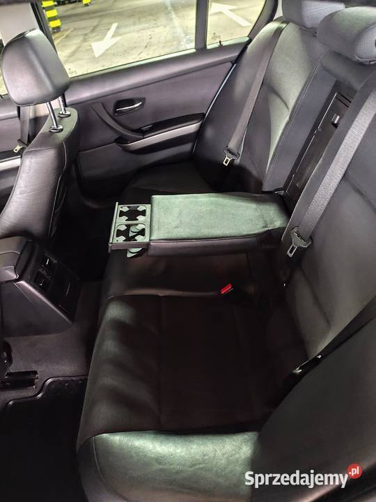 BMW E90 Seria 3 oryginalny przebieg książka 177KM Kraków