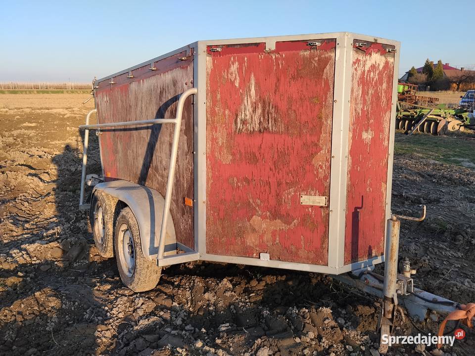 Przyczepa do przewozu zwierząt Iłża