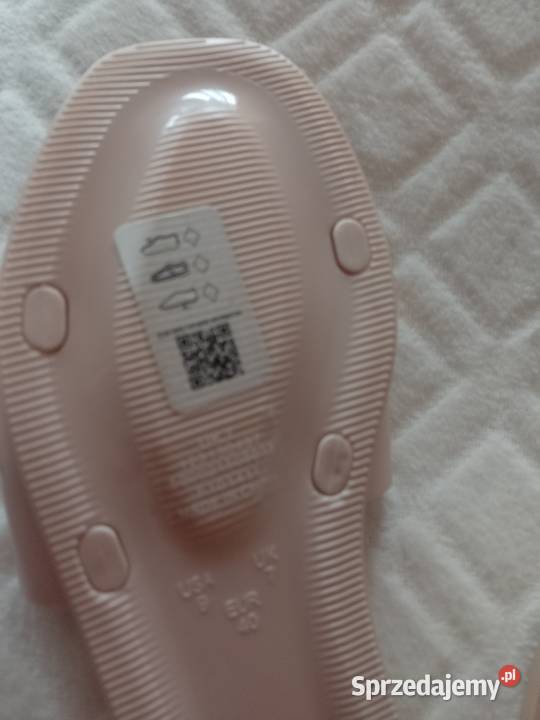 4 ASOS Bogato zdobione klapki z Londynu NOWE Kraków