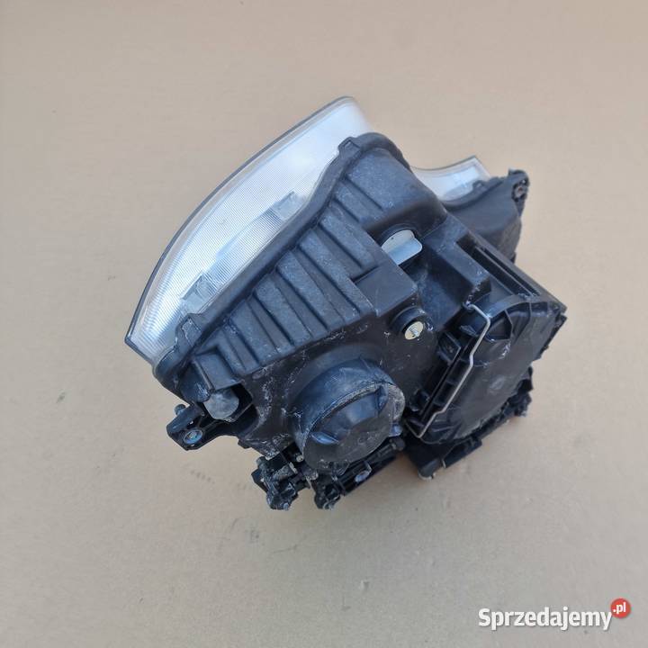 MERCEDES ACTROS MP4 REFLEKTOR LAMPA ORYGINAŁ ciężarowe Bieleń sprzedam