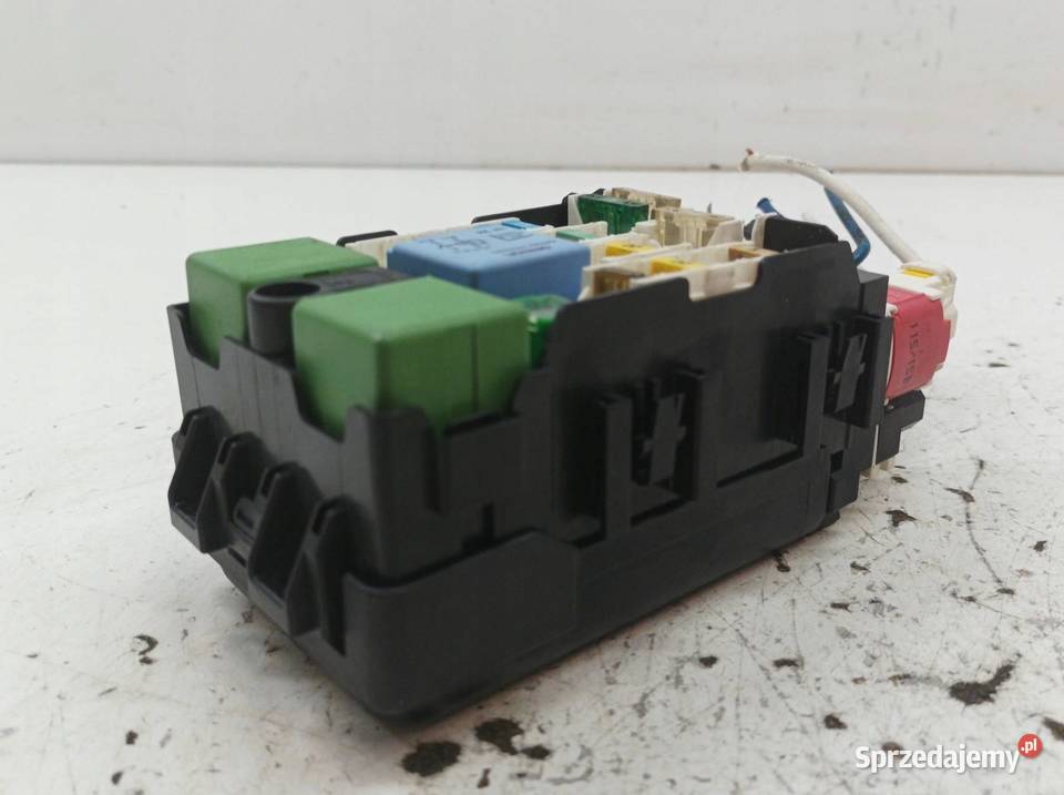 SKRZYNKA BEZPIECZNIKÓW 9665492680 16 D Peugeot