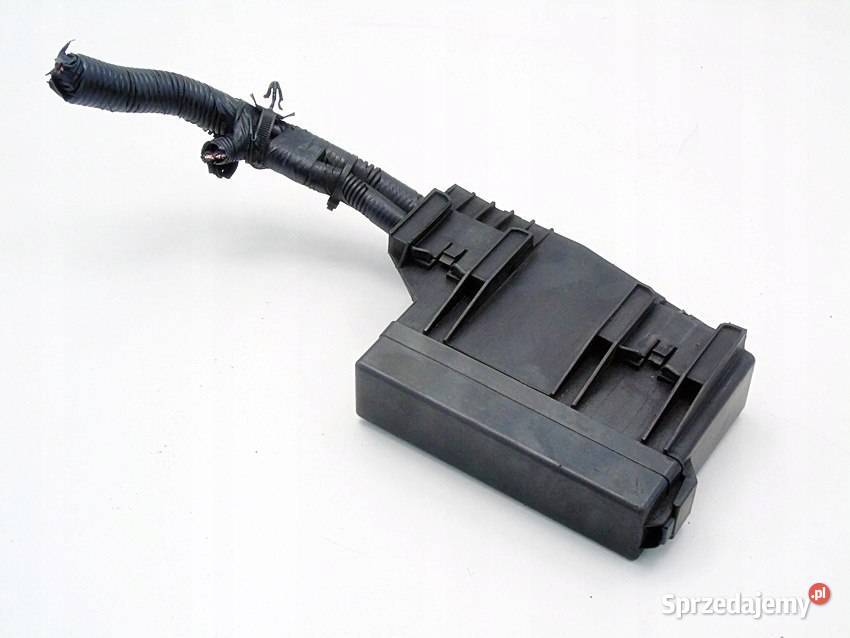 SKRZYNKA BEZPIECZNIKÓW BEZPIECZNIKI NISSAN Sosnowiec