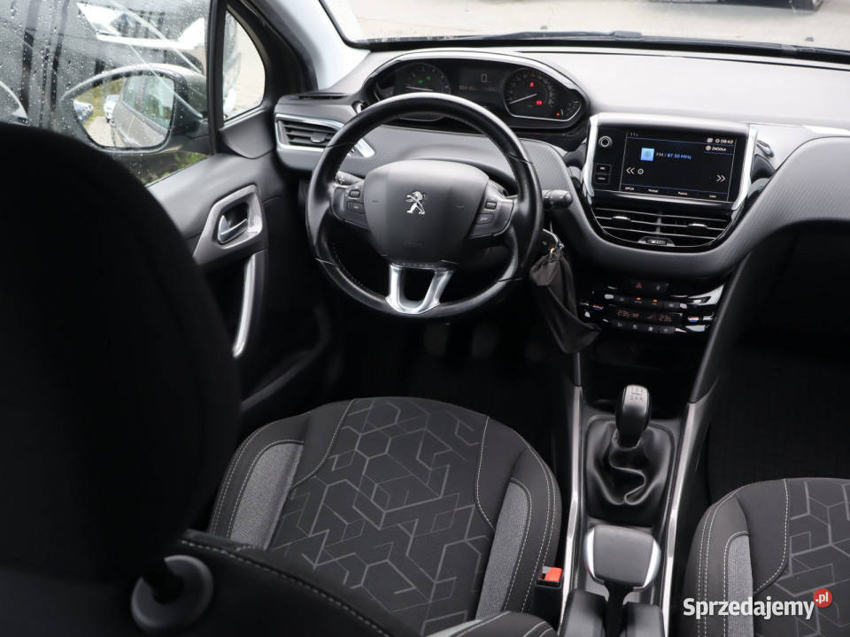 Peugeot 2008 12 PureTech Katowice