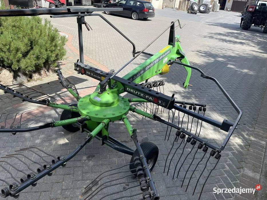 Zgrabiarka do siana DEUTZFAHR KS 333 serwisie z Janów
