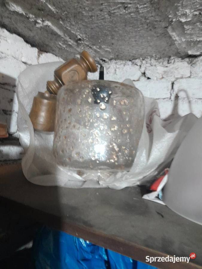 Klosze żyrandole kinkiety z prl Ozorków