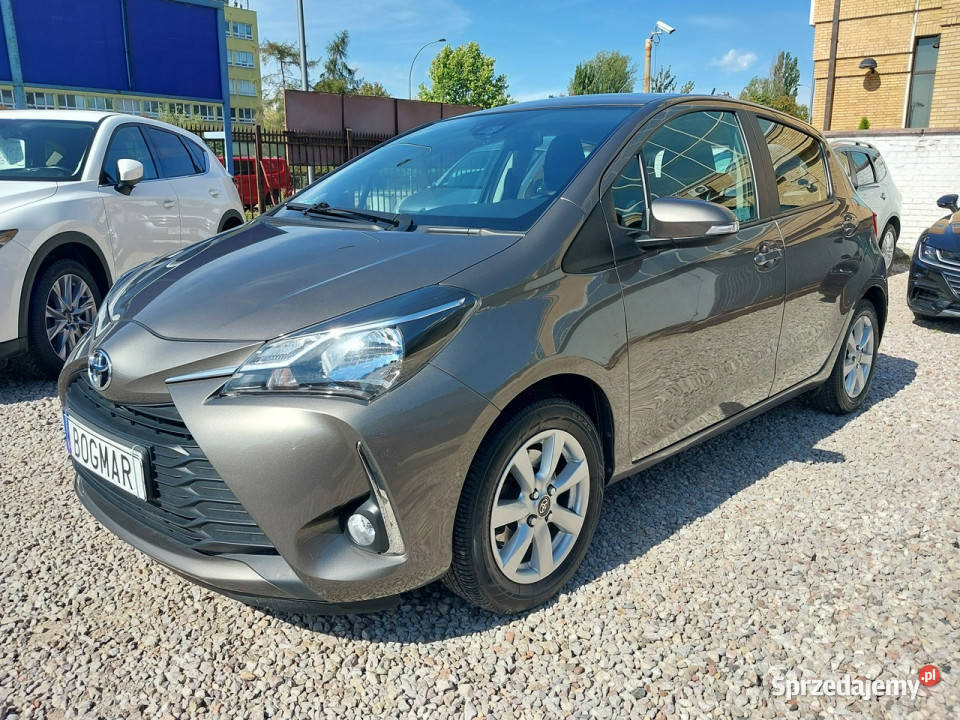 Toyota Yaris 1500 benz SALON Kamera Tempomat Warszawa
