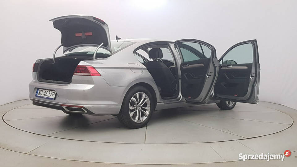 Volkswagen Passat 20 TSI Elegance DSG Z aluminiowe felgi Warszawa